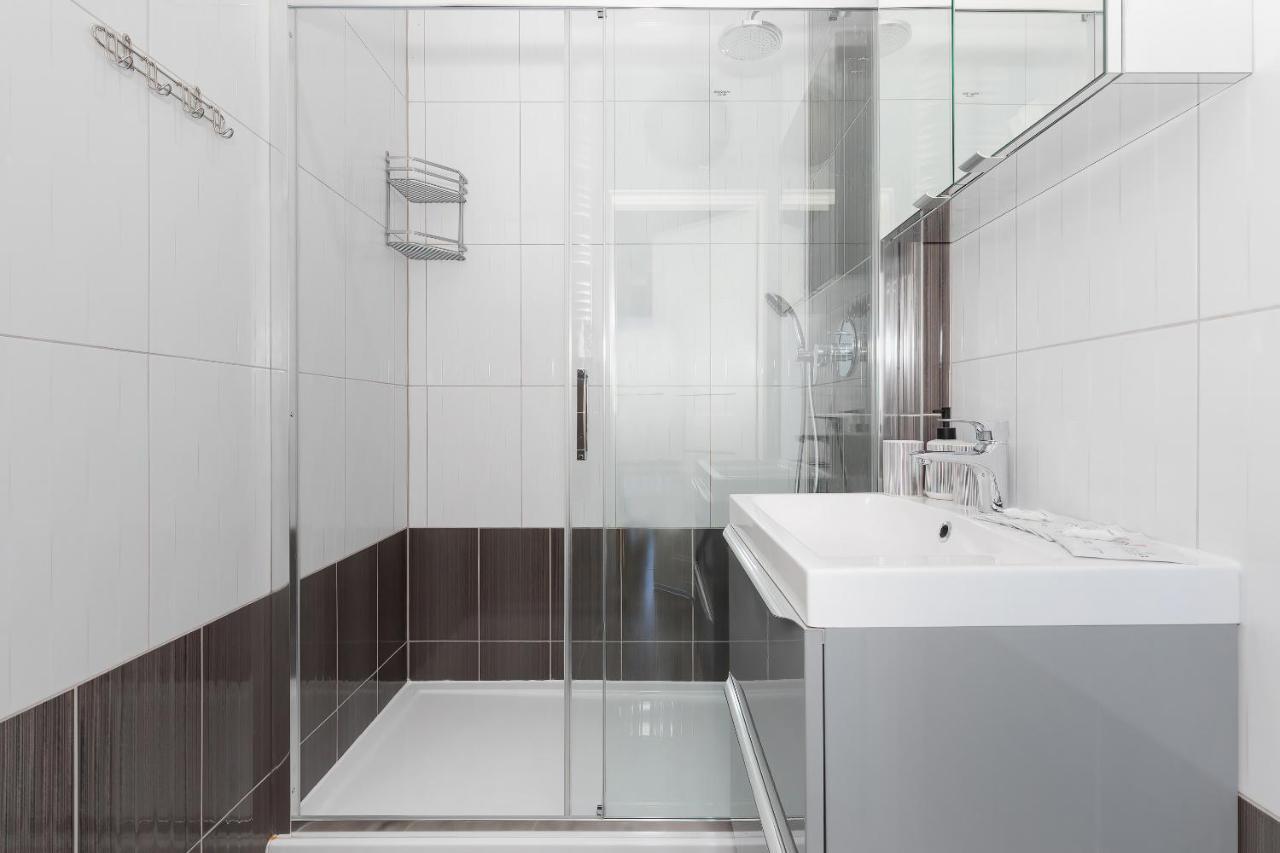 Port Kolobrzeg Cicha Street By Jantar Apartamenty Колобжег Екстериор снимка