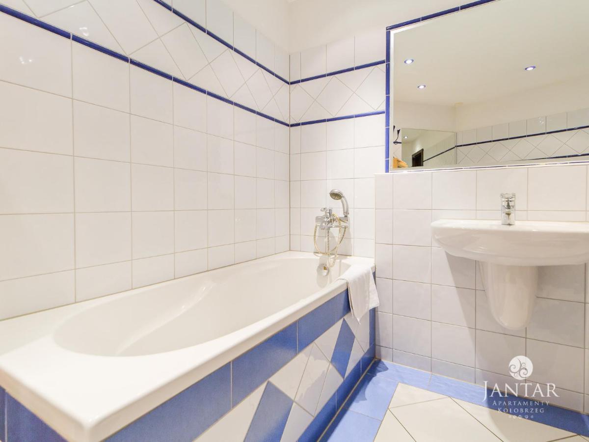 Port Kolobrzeg Cicha Street By Jantar Apartamenty Колобжег Екстериор снимка