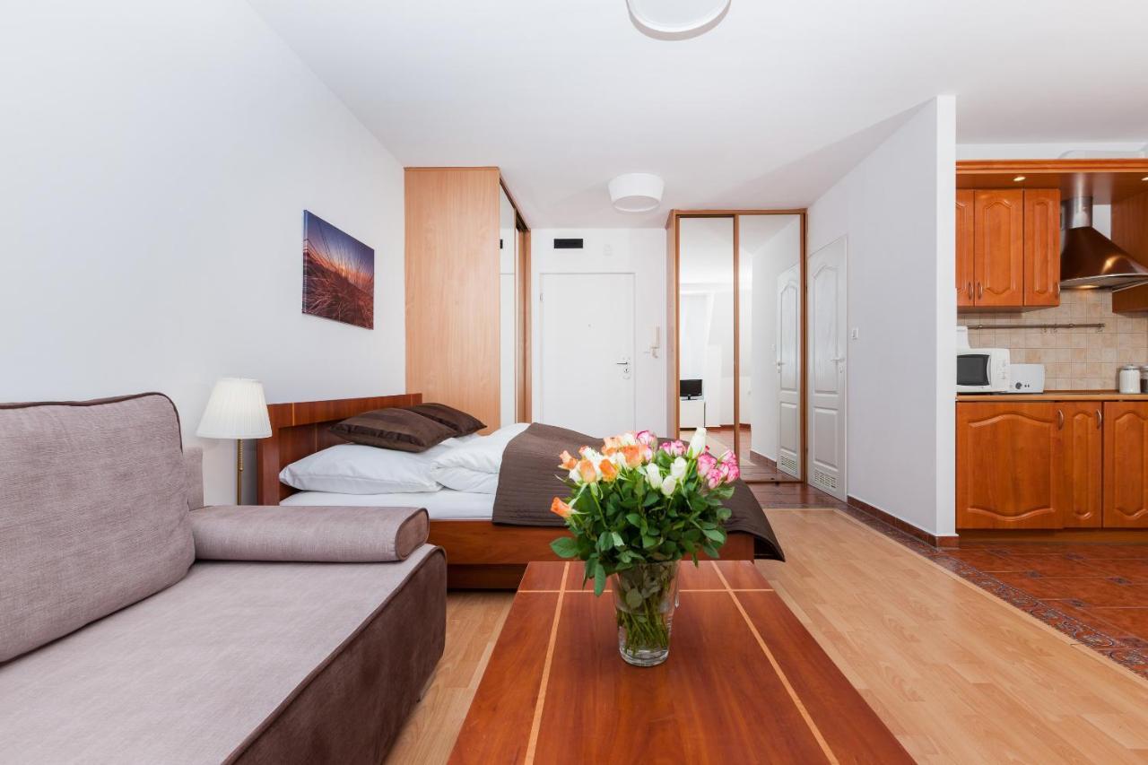 Port Kolobrzeg Cicha Street By Jantar Apartamenty Колобжег Екстериор снимка