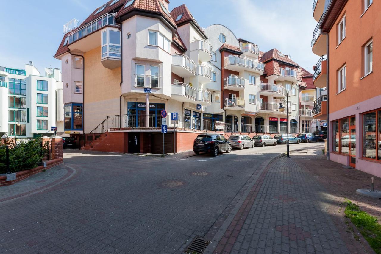 Port Kolobrzeg Cicha Street By Jantar Apartamenty Колобжег Екстериор снимка
