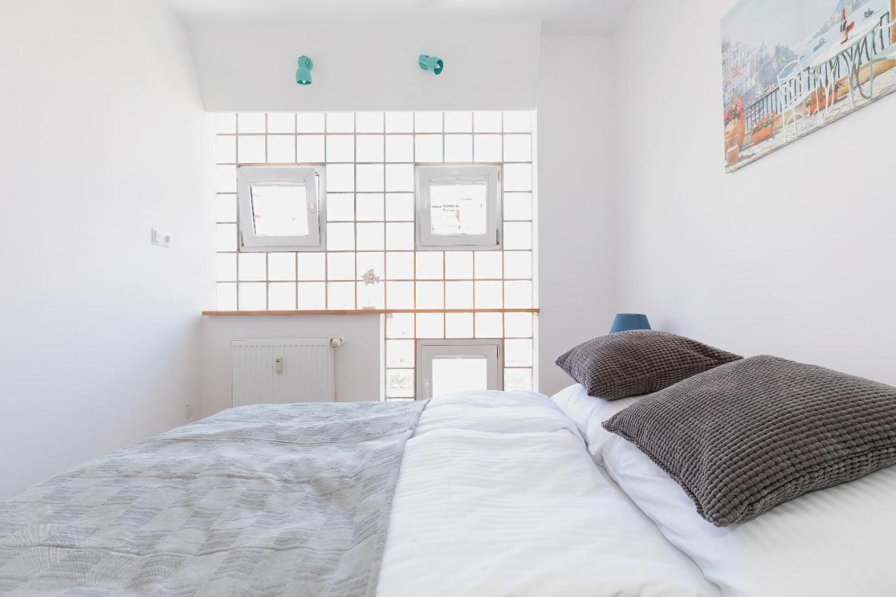 Port Kolobrzeg Cicha Street By Jantar Apartamenty Колобжег Екстериор снимка