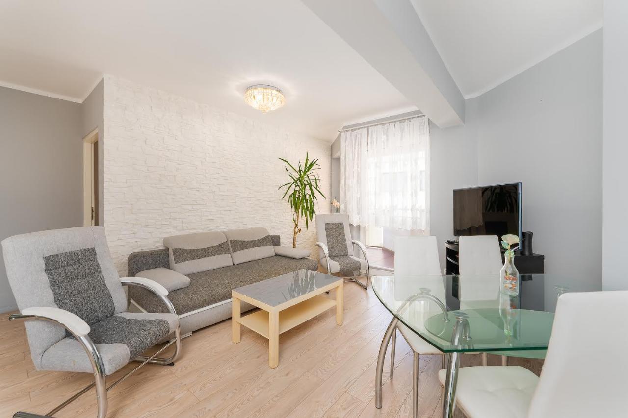 Port Kolobrzeg Cicha Street By Jantar Apartamenty Колобжег Екстериор снимка