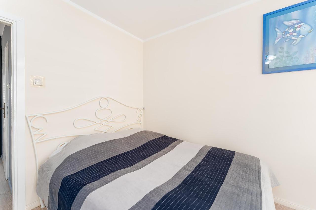Port Kolobrzeg Cicha Street By Jantar Apartamenty Колобжег Екстериор снимка